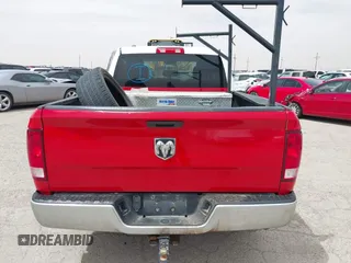 2019 Ram 1500 Tradesman z VIN 1C6RR6FG1KS514958, wystawiony jako IAAI lot #42200200 z przebiegiem 157 065 mil mil oraz . Historia ofert i sprzedaży dostępna na DreamBid. Obrazek 16.