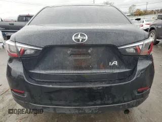 2016 Scion iA z VIN 3MYDLBZV9GY129875, wystawiony jako Copart lot #81368604 z przebiegiem 82 111 mil mil oraz Szkody całkowita. Historia ofert i sprzedaży dostępna na DreamBid. Obrazek 6.