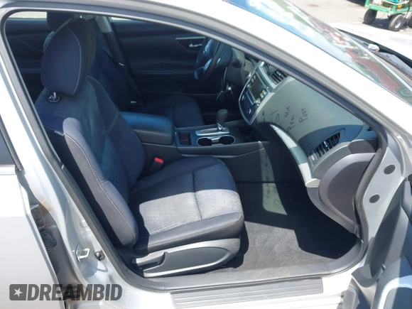 2017 Nissan Altima SV with VIN 1N4AL3AP3HC139855, listed as a IAAI auction lot 41913020 with 43,938 mi miles and . Bid and sale history available at DreamBid. Image 5.