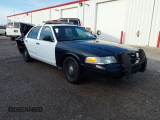 2008 Ford Police Interceptor z VIN 2FAFP71V18X151344, wystawiony jako IAAI lot #41678641 z przebiegiem Nie podano mil oraz . Historia ofert i sprzedaży dostępna na DreamBid. Obrazek 1.