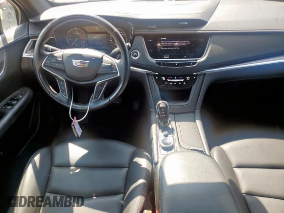 2021 Cadillac XT5 AWD Luxury z VIN 1GYKNBR44MZ162883, wystawiony jako Copart lot #59623725 z przebiegiem 50 006 mil mil oraz Szkoda całkowita • Salvage title. Historia ofert i sprzedaży dostępna na DreamBid. Obrazek 8.