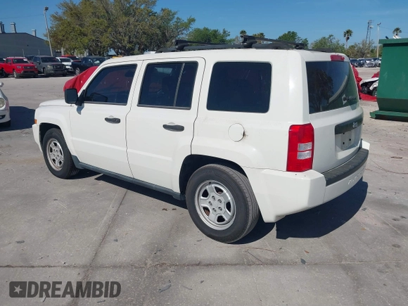 2007 Jeep Patriot Sport with VIN 1J8FT28W07D363173, listed as a IAAI auction lot 41791711 with 117,446 mi miles and . Bid and sale history available at DreamBid. Image 3.