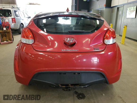 2015 Hyundai Veloster z VIN KMHTC6AD4FU222904, wystawiony jako Copart lot #60853105 z przebiegiem 133 289 mil mil oraz Czysty tytuł • Clean title. Historia ofert i sprzedaży dostępna na DreamBid. Obrazek 6.