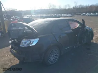 2010 Suzuki Kizashi SLS with VIN JS2RF9A76A6100498, listed as a IAAI auction lot 41467703 with 178,789 mi miles. Bid and sale history available at carsss.com. Image 4.