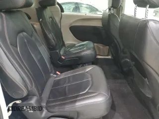 2017 Chrysler Pacifica Touring L z VIN 2C4RC1BG6HR552876, wystawiony jako Copart lot #51649705 z przebiegiem 95 825 mil mil oraz Szkoda całkowita • Salvage title. Historia ofert i sprzedaży dostępna na DreamBid. Obrazek 11.