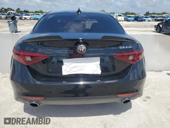 2019 Alfa Romeo Giulia z VIN ZARFAMAN7K7598712, wystawiony jako Copart lot #61589905 z przebiegiem Nie podano mil oraz Czysty tytuł • Clean title. Historia ofert i sprzedaży dostępna na DreamBid. Obrazek 6.