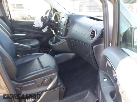 2019 Mercedes-Benz Metris Passenger with VIN WD4PG2EE3K3523210, listed as a IAAI auction lot 41690328 with 57,748 mi miles and . Bid and sale history available at DreamBid. Image 5.