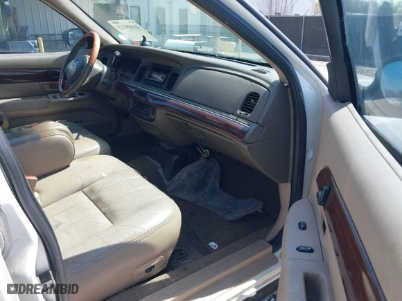 2003 Mercury Grand Marquis LS Premium with VIN 2MEFM75W93X606017, listed as a IAAI auction lot 41899723 with 132,599 mi miles. Bid and sale history available at carsss.com. Image 5.