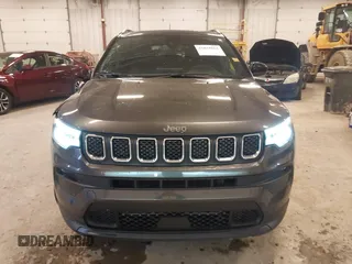 2023 Jeep Compass Latitude Lux с VIN 3C4NJDFN7PT501476, выставлен на аукционе IAAI как лот 41855064 с пробегом 13 881 миль миль и . История ставок и продаж доступна на DreamBid. Изображение 12.