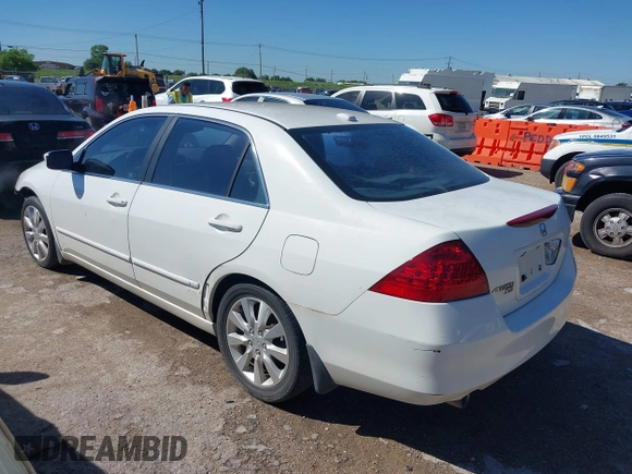 2006 Honda Accord EX-L z VIN 1HGCM66566A004355, wystawiony jako IAAI lot #42081344 z przebiegiem 257 393 mil mil oraz . Historia ofert i sprzedaży dostępna na DreamBid. Obrazek 3.