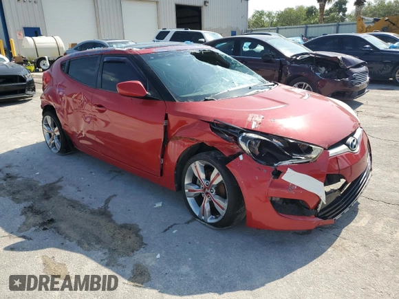2012 Hyundai Veloster w/Black Int с VIN KMHTC6AD2CU033213, выставлен на аукционе Copart как лот 52168112 с пробегом 85 929 миль миль и На запчасти • Non repairable. История ставок и продаж доступна на DreamBid. Изображение 4.
