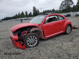 2019 Volkswagen Beetle SE with VIN 3VWJD7ATXKM716945, listed as a Copart auction lot 62724375 with 35,173 mi miles and Salvage title. Bid and sale history available at DreamBid. Image 1.