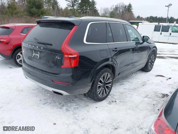 2020 Volvo XC90 Momentum with VIN YV4A22PK2L1618904, listed as a IAAI auction lot 41561566 with 59,940 mi miles. Bid and sale history available at carsss.com. Image 4.