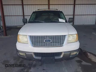 2004 Ford Expedition Special Service with VIN 1FMPU16L44LB48226, listed as a IAAI auction lot 42018315 with 154,203 mi miles. Bid and sale history available at carsss.com. Image 12.