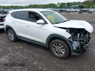 2018 Hyundai Tucson SE z VIN KM8J2CA41JU807280, wystawiony jako IAAI lot #42301977 z przebiegiem 62 415 mil mil oraz . Historia ofert i sprzedaży dostępna na DreamBid. Obrazek 1.