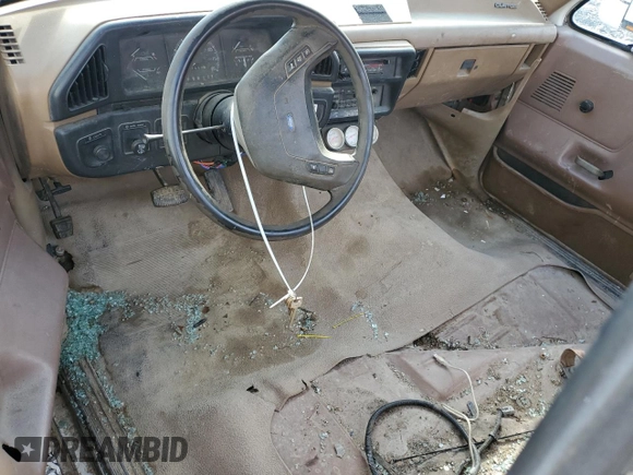 1991 Ford F-350 with VIN 1FDKF37HXMNA60280, listed as a Copart auction lot 56526745 with 53,953 mi miles and Salvage title. Bid and sale history available at DreamBid. Image 8.