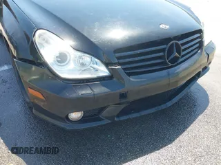 2007 Mercedes-Benz CLS 550 with VIN WDDDJ72X17A113712, listed as a IAAI auction lot 42068587 with 177,134 mi miles and . Bid and sale history available at DreamBid. Image 12.