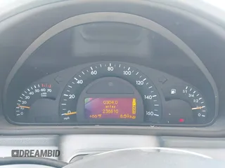 2002 Mercedes-Benz C 230/260/280/320 с VIN WDBRF61J62F233802, выставлен на аукционе IAAI как лот 42574637 с пробегом 238 810 миль миль и . История ставок и продаж доступна на DreamBid. Изображение 7.