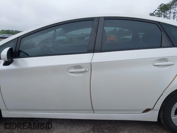 2011 Toyota Prius I with VIN JTDKN3DUXB1463897, listed as a IAAI auction lot 41930431 with 350,478 mi miles. Bid and sale history available at carsss.com. Image 14.