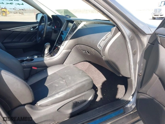 2015 Infiniti Q50 Premium with VIN JN1BV7AP0FM355933, listed as a IAAI auction lot 41684066 with 116,230 mi miles. Bid and sale history available at carsss.com. Image 5.