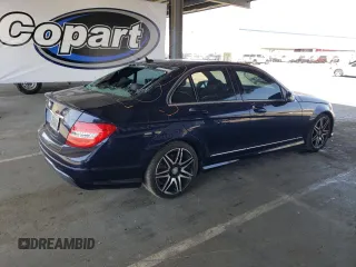 2013 Mercedes-Benz C 250 Sport с VIN WDDGF4HB1DA751415, выставлен на аукционе Copart как лот 60833735 с пробегом Не указан миль и Списание • Salvage title. История ставок и продаж доступна на DreamBid. Изображение 3.