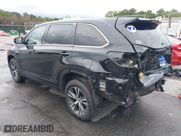 2018 Toyota Highlander LE with VIN 5TDZZRFH2JS246805, listed as a IAAI auction lot 42697587 with 287,457 mi miles and . Bid and sale history available at DreamBid. Image 3.