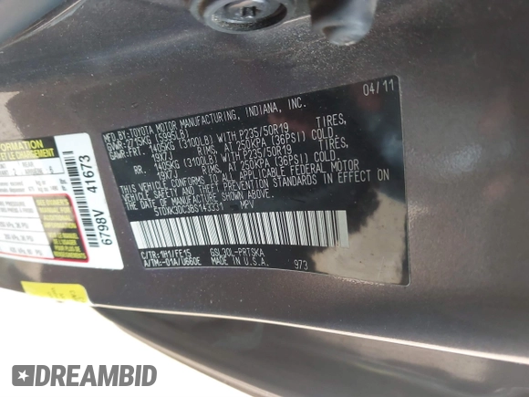 2011 Toyota Sienna SE with VIN 5TDXK3DC3BS143331, listed as a IAAI auction lot 41758043 with 215,490 mi miles. Bid and sale history available at carsss.com. Image 9.
