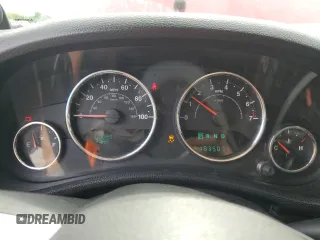 2013 Jeep Wrangler Unlimited Freedom z VIN 1C4BJWDG7DL582764, wystawiony jako Copart lot #54133275 z przebiegiem 183 507 mil mil oraz Szkoda całkowita • Salvage title. Historia ofert i sprzedaży dostępna na DreamBid. Obrazek 9.