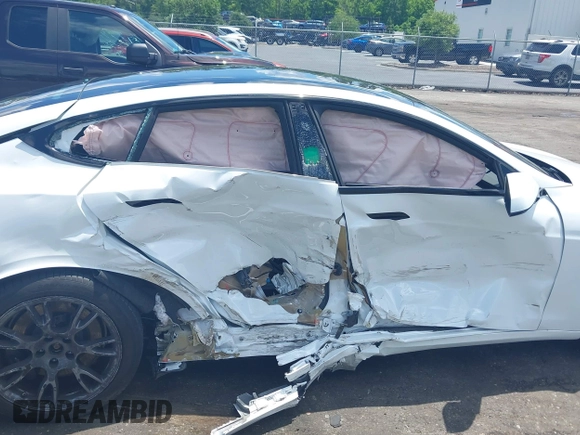 2021 Tesla Model S Plaid с VIN 5YJSA1E62MF438406, выставлен на аукционе IAAI как лот 42246901 с пробегом Не указан миль и . История ставок и продаж доступна на DreamBid. Изображение 6.