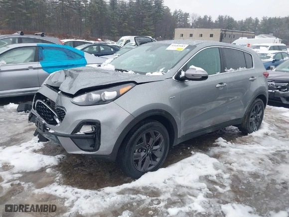2022 Kia Sportage LX with VIN KNDPMCAC9N7020470, listed as a IAAI auction lot 41685083 with 27,008 mi miles. Bid and sale history available at carsss.com. Image 2.