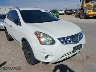 2015 Nissan Rogue Select S with VIN JN8AS5MT0FW162012, listed as a IAAI auction lot 41584109 with 140,614 mi miles. Bid and sale history available at carsss.com. Image 1.