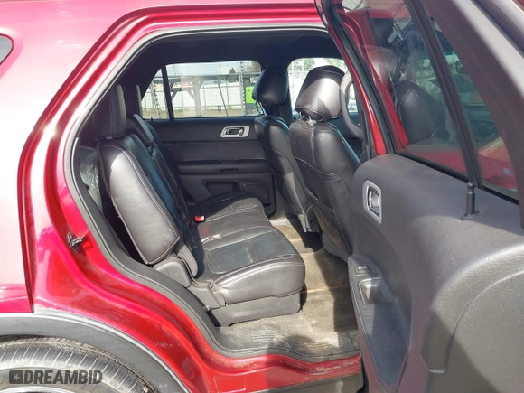 2013 Ford Explorer Limited with VIN 1FM5K8F89DGA59861, listed as a IAAI auction lot 41847886 with 201,243 mi miles. Bid and sale history available at carsss.com. Image 8.