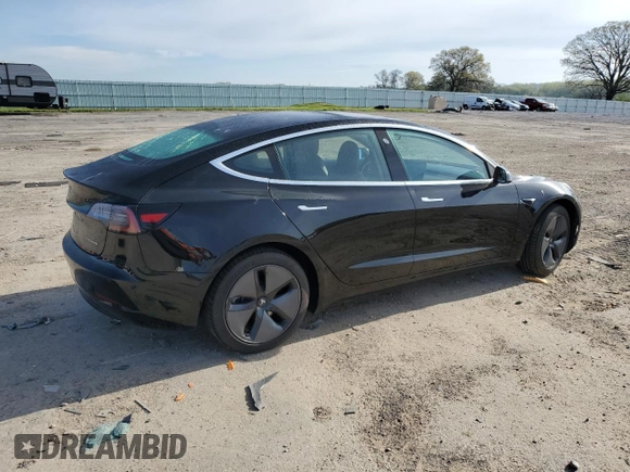 2018 Tesla Model 3 Long Range Battery z VIN 5YJ3E1EB4JF182495, wystawiony jako Copart lot #55627055 z przebiegiem 53 415 mil mil oraz Czysty tytuł • Clean title. Historia ofert i sprzedaży dostępna na DreamBid. Obrazek 3.