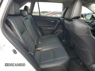 2021 Toyota RAV4 XLE Premium with VIN 2T3A1RFV6MW142184, listed as a Copart auction lot 60983715 with 31,814 mi miles and Salvage title. Bid and sale history available at DreamBid. Image 11.
