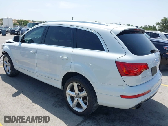 2015 Audi Q7 S line Prestige with VIN WA1DGAFE5FD028605, listed as a IAAI auction lot 42313627 with 143,287 mi miles and . Bid and sale history available at DreamBid. Image 3.