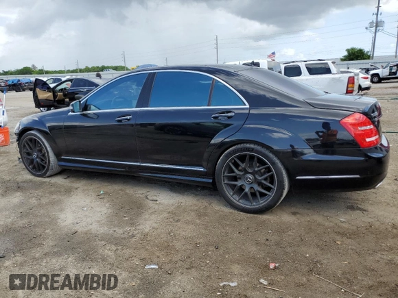 2010 Mercedes-Benz S 550 with VIN WDDNG7BB1AA326822, listed as a Copart auction lot 52373325 with 105,313 mi miles and Salvage Title. Bid and sale history available at DreamBid. Image 2.
