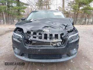 2019 Jeep Cherokee Latitude Plus with VIN 1C4PJMLB1KD237138, listed as a IAAI auction lot 41956339 with 81,180 mi miles. Bid and sale history available at carsss.com. Image 12.