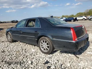 2011 Cadillac DTS Luxury Collection z VIN 1G6KD5E64BU100043, wystawiony jako Copart lot #56124355 z przebiegiem 130 161 mil mil oraz Szkoda całkowita • Salvage title. Historia ofert i sprzedaży dostępna na DreamBid. Obrazek 2.