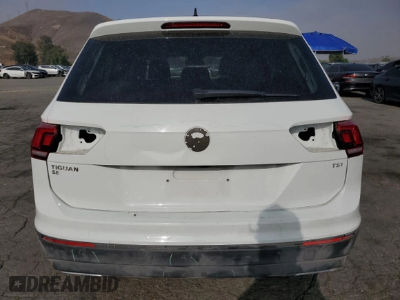 2018 Volkswagen Tiguan SEL z VIN 3VV3B7AX8JM208087, wystawiony jako Copart lot #59563715 z przebiegiem 79 863 mil mil oraz Szkoda całkowita • Salvage title. Historia ofert i sprzedaży dostępna na DreamBid. Obrazek 6.