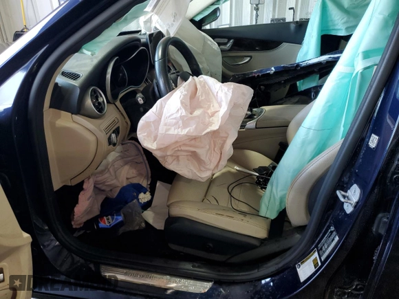 2016 Mercedes-Benz C 300 Luxury with VIN 55SWF4KB0GU102939, listed as a Copart auction lot 58472875 with Not provided miles and Clean title. Bid and sale history available at DreamBid. Image 7.