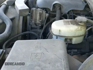 2004 Chevrolet Suburban LS z VIN 3GNGK26U94G237545, wystawiony jako IAAI lot #42331246 z przebiegiem 373 569 mil mil oraz . Historia ofert i sprzedaży dostępna na DreamBid. Obrazek 12.