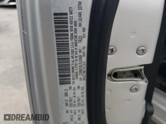 2018 Ram 1500 Tradesman z VIN 1C6RR6FG8JS147409, wystawiony jako Copart lot #55851485 z przebiegiem 116 680 mil mil oraz Szkoda całkowita • Salvage title. Historia ofert i sprzedaży dostępna na DreamBid. Obrazek 13.