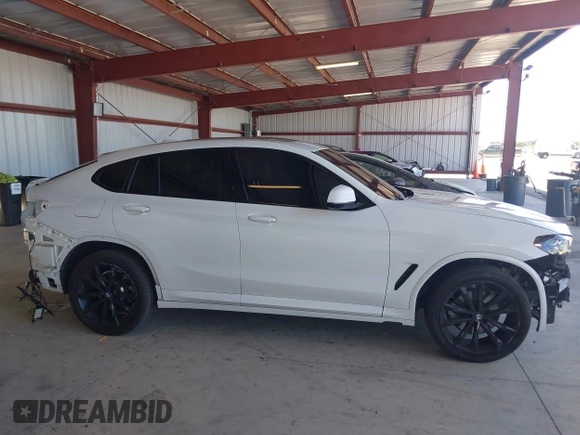 2024 BMW X4 xDrive30i with VIN 5UX33DT00R9U63349, listed as a IAAI auction lot 42322299 with 23,526 mi miles and . Bid and sale history available at DreamBid. Image 14.