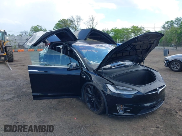 2019 Tesla Model X 75D with VIN 5YJXCBE21KF180203, listed as a IAAI auction lot 42190255 with 114,294 mi miles and . Bid and sale history available at DreamBid. Image 20.
