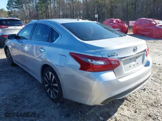 2018 Nissan Altima 2.5 S with VIN 1N4AL3AP9JC194056, listed as a IAAI auction lot 41753843 with 206,172 mi miles. Bid and sale history available at carsss.com. Image 3.