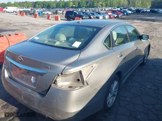 2015 Nissan Altima 2.5 with VIN 1N4AL3AP9FC115766, listed as a IAAI auction lot 41961170 with 154,820 mi miles. Bid and sale history available at carsss.com. Image 4.