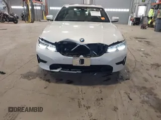 2021 BMW 3 Series 330i xDrive with VIN 3MW5R7J01M8C07735, listed as a IAAI auction lot 41570956 with 70,915 mi miles and . Bid and sale history available at carsss.com. Image 6.