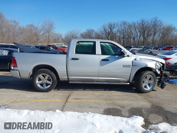 2013 Ram 1500 Express z VIN 1C6RR6KT8DS571308, wystawiony jako IAAI lot #41283164 z przebiegiem 134 173 mil mil oraz . Historia ofert i sprzedaży dostępna na DreamBid. Obrazek 13.