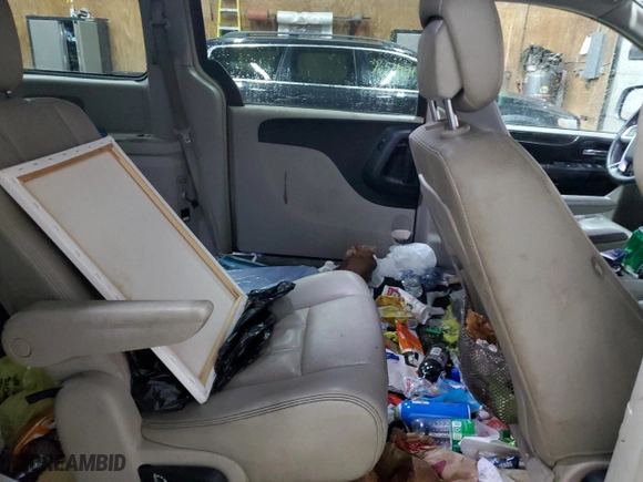 2013 Chrysler Town & Country Touring with VIN 2C4RC1BG1DR589750, listed as a Copart auction lot 78405504 with 184,765 mi miles and Salvage Title. Bid and sale history available at carsss.com. Image 11.