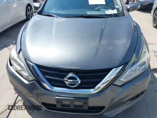 2017 Nissan Altima SV with VIN 1N4AL3AP7HC220535, listed as a IAAI auction lot 42422035 with 102,346 mi miles and . Bid and sale history available at DreamBid. Image 6.